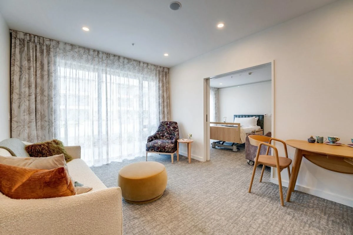 care-home-736-photo-1540