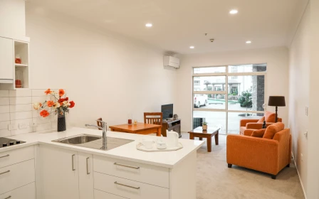 7-saint-vincent-metlifecare-luxurious-1br-apartment-3698